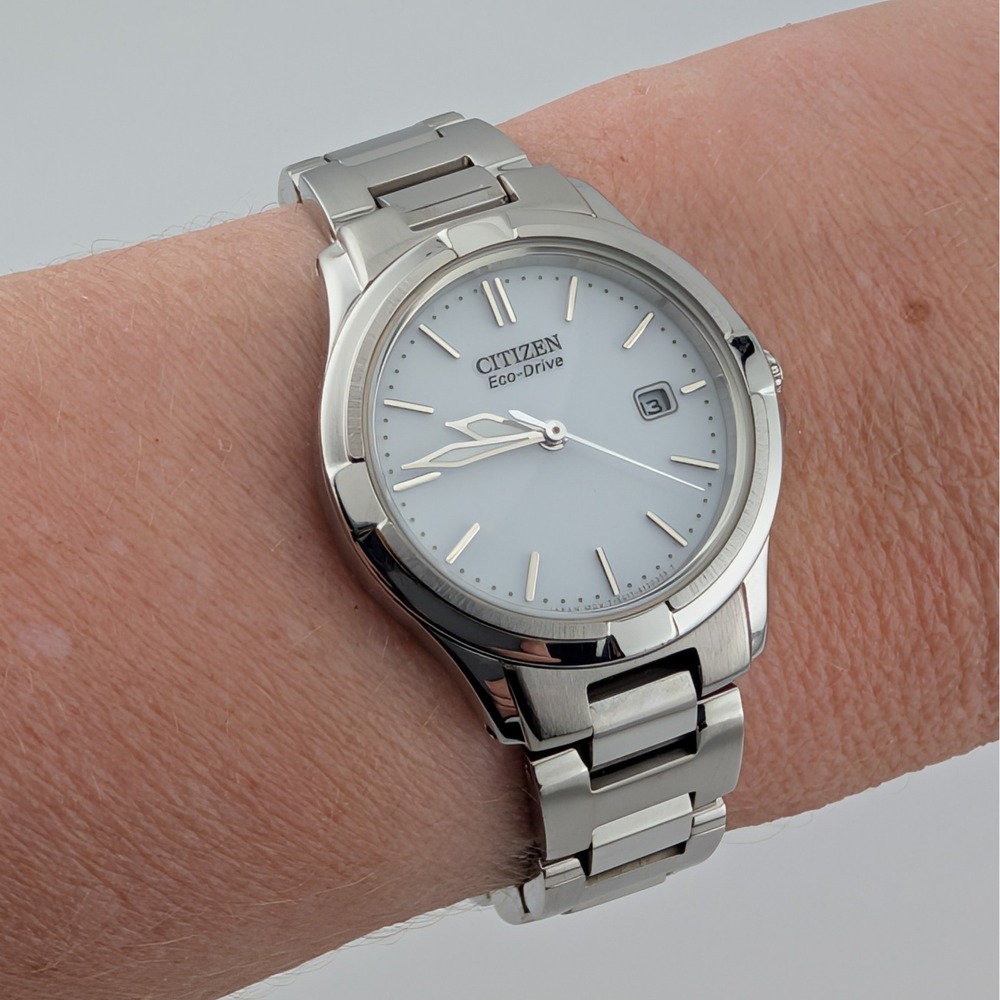Citizen Eco-Drive Silhouette Sport White Dial Date Watch E011-S091039 Links - Picture 4 of 11
